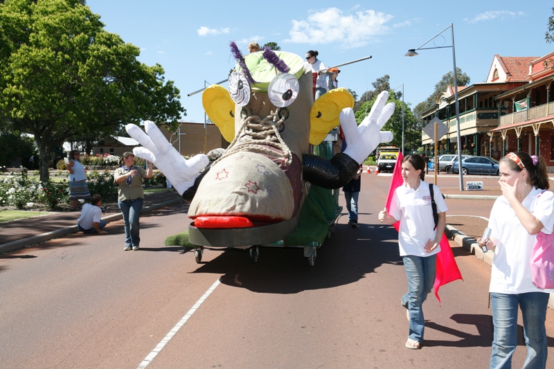 2006 Zestival Parade float the Venturers' Boot